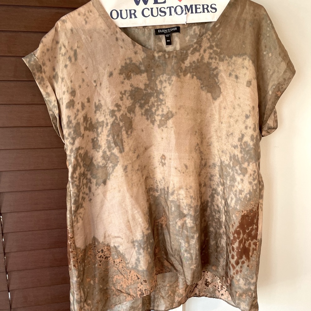 Eileen Fisher silk short sleeved top